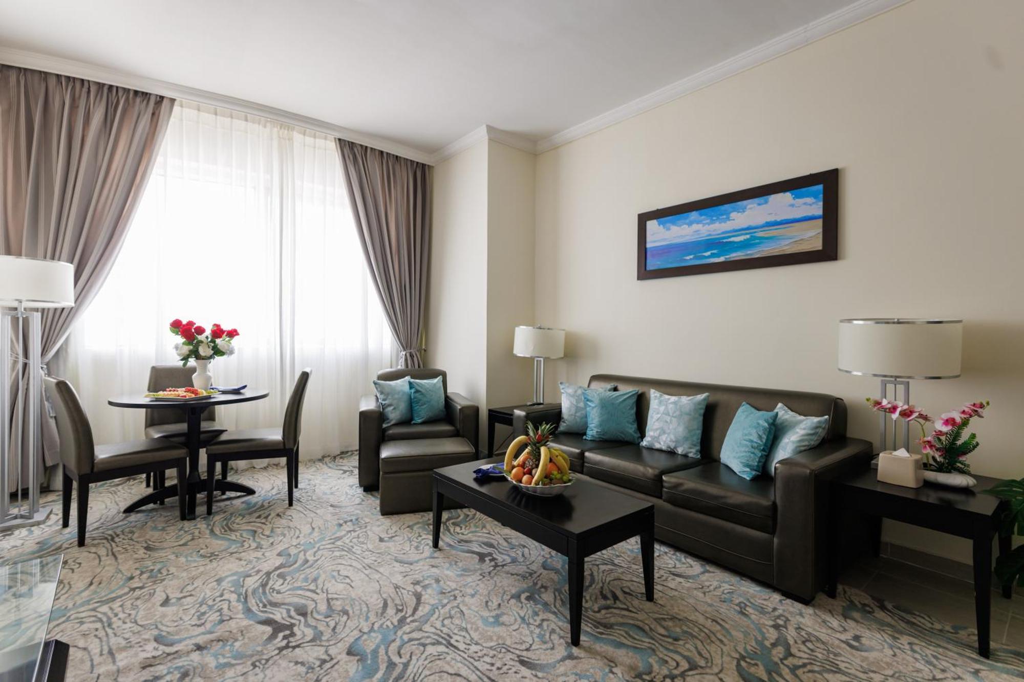 The Royal Riviera Hotel Doha Exterior foto